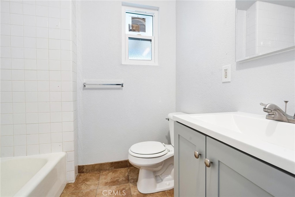 Redlands Condo: 1239 Occidental Drive