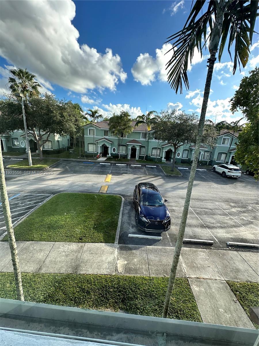 Homestead Condo: 1529 Southeast 24th Court