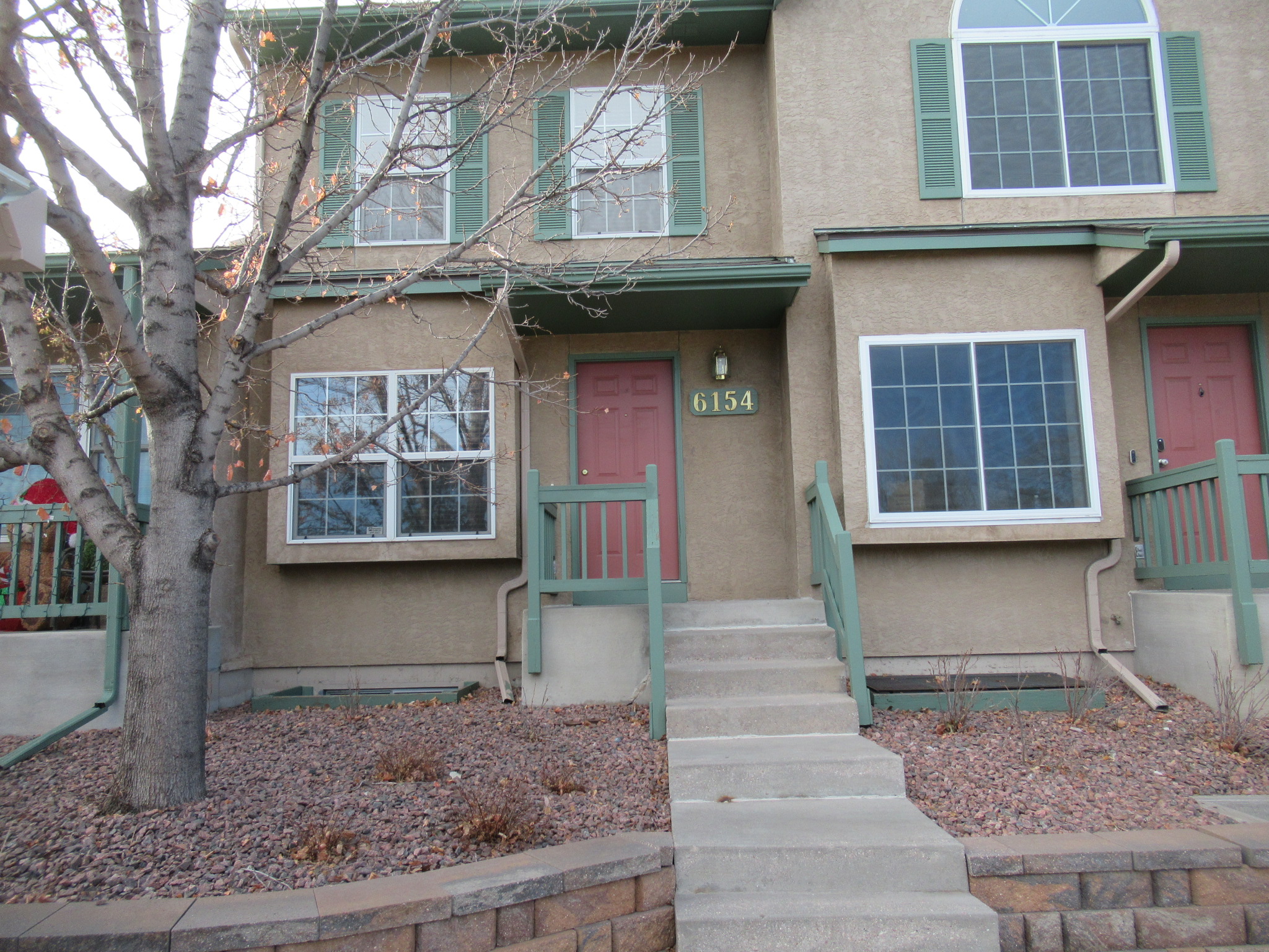 Colorado Springs Townhome: 6154 Colony Cr