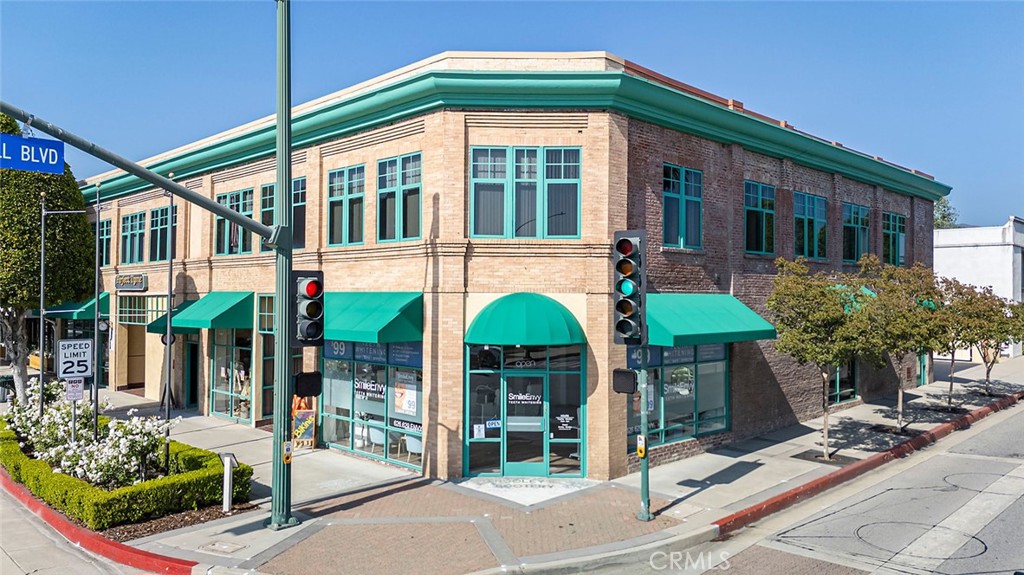 Glendora Condo: 100 North Glendora Avenue