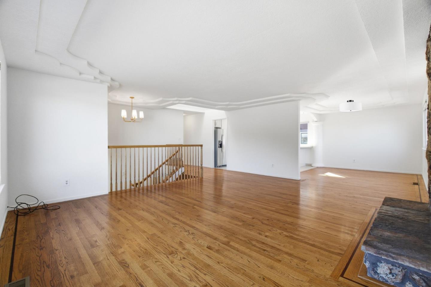 Pacifica Condo: 511 Buel Avenue