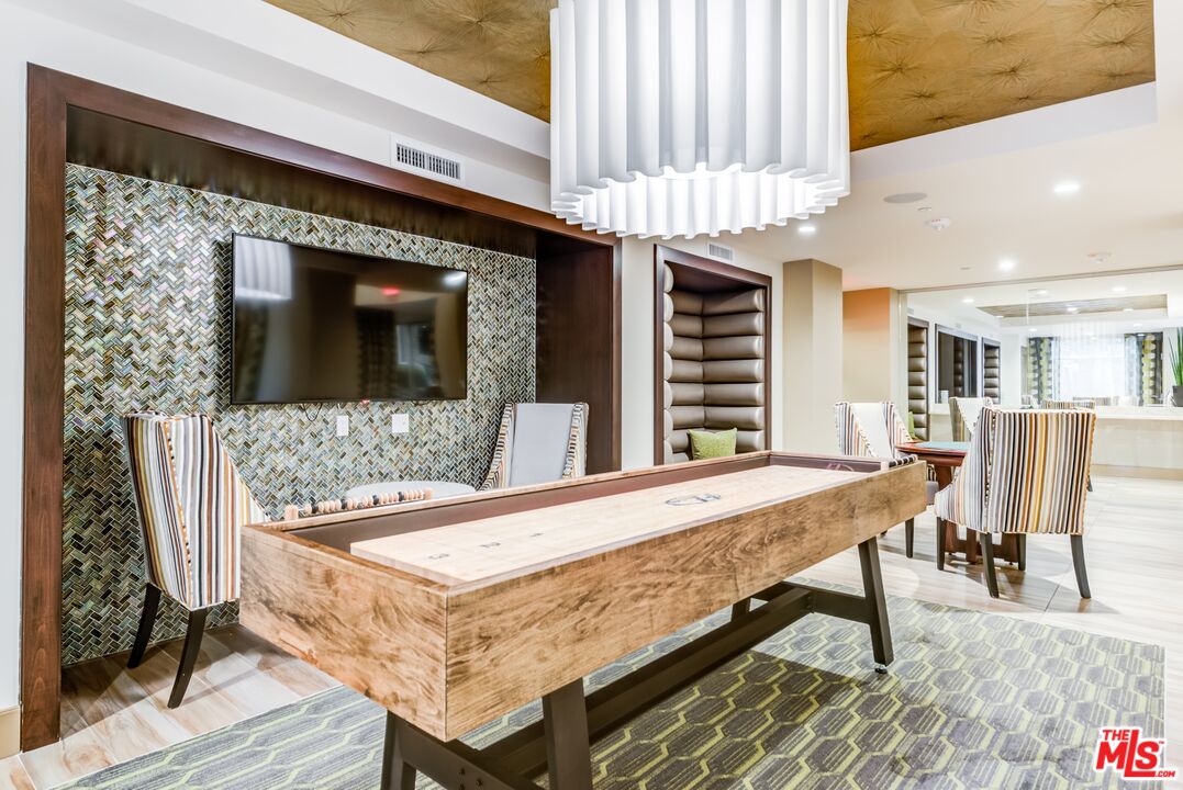 Huntington Beach Condo: 7290 Edinger Avenue