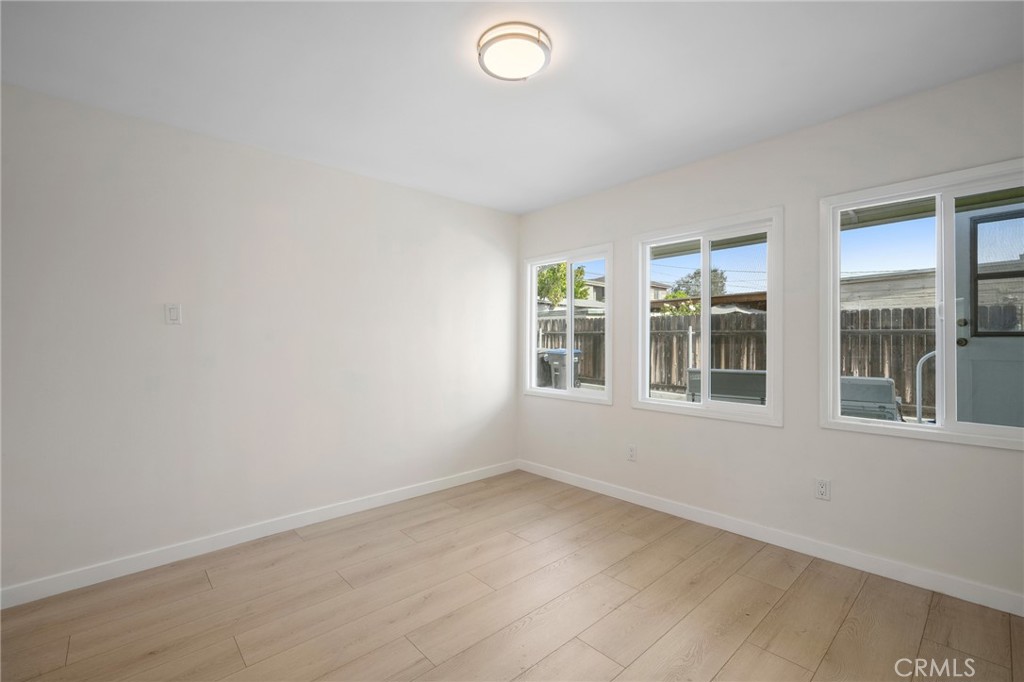 Glendale Condo: 525 West Wilson Avenue