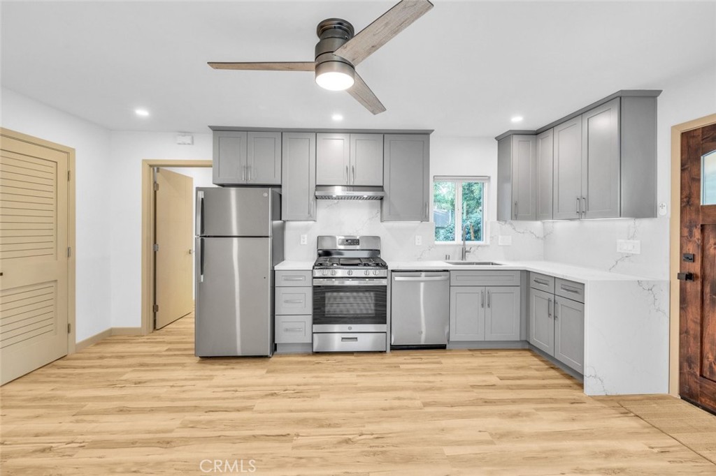 Pasadena Condo: 477 East Del Mar Boulevard