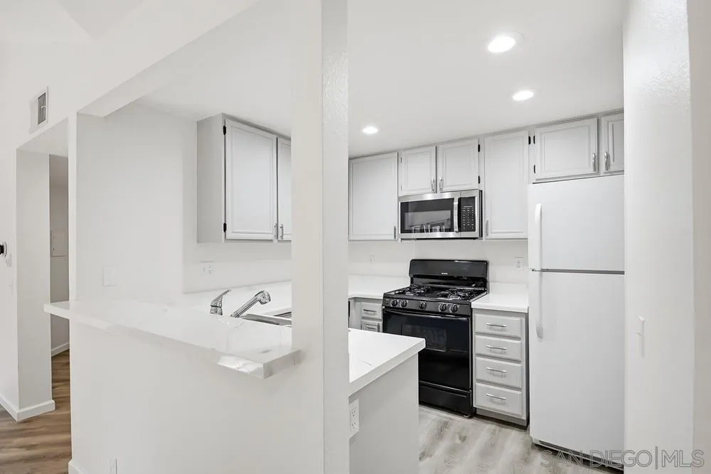 Spring Valley Condo: 3051 Brookpine Court