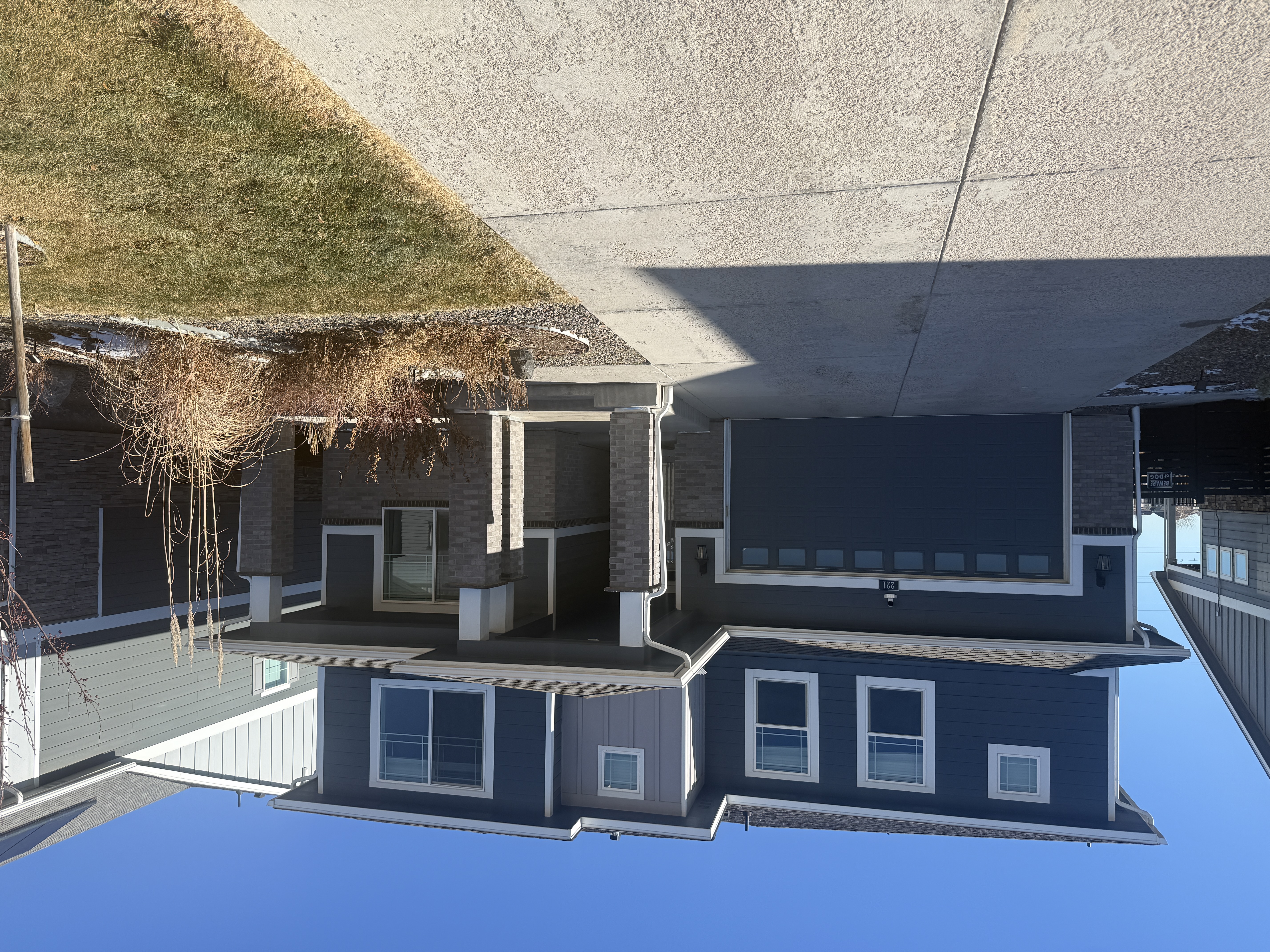 Aurora House: 221 S Quantock St