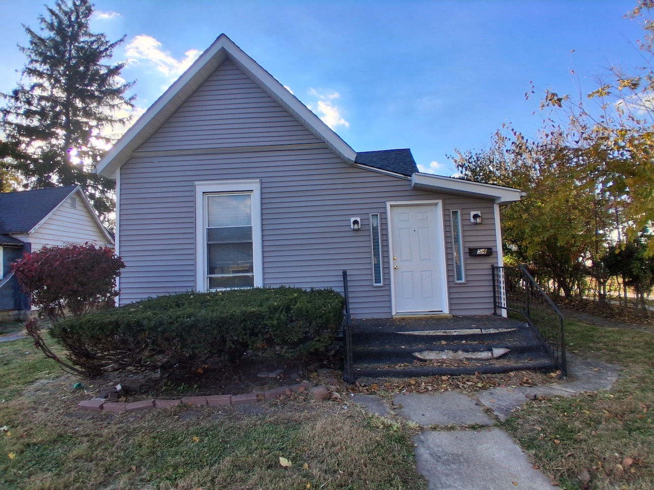 Danville House: 54 Columbus