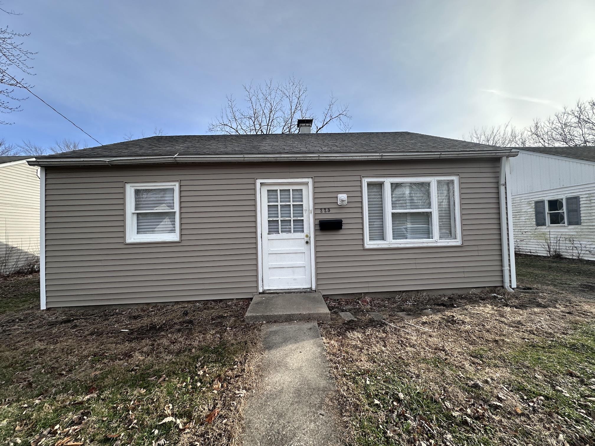 Danville House: 225 Grace