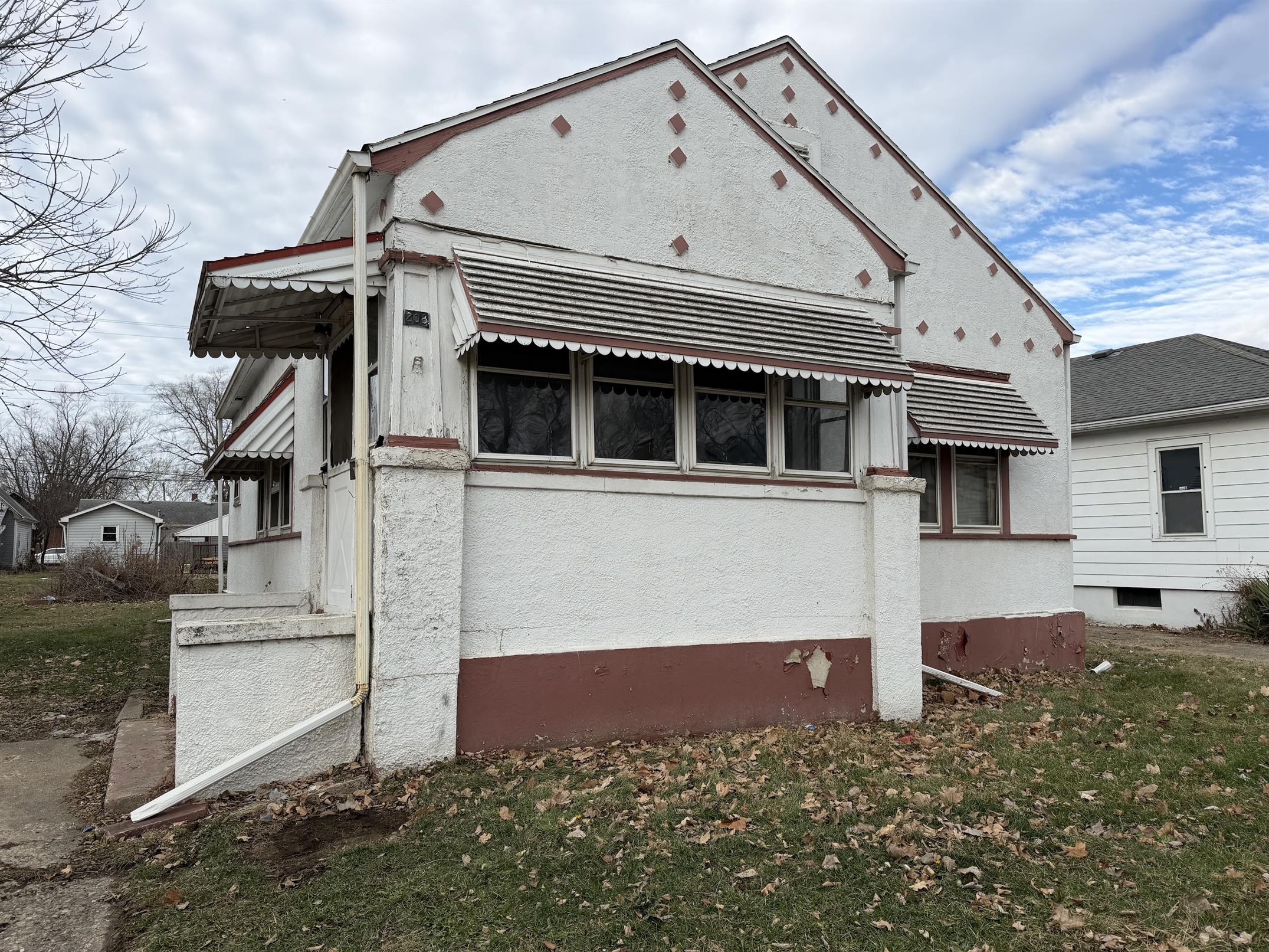 Danville House: 208 Stroup