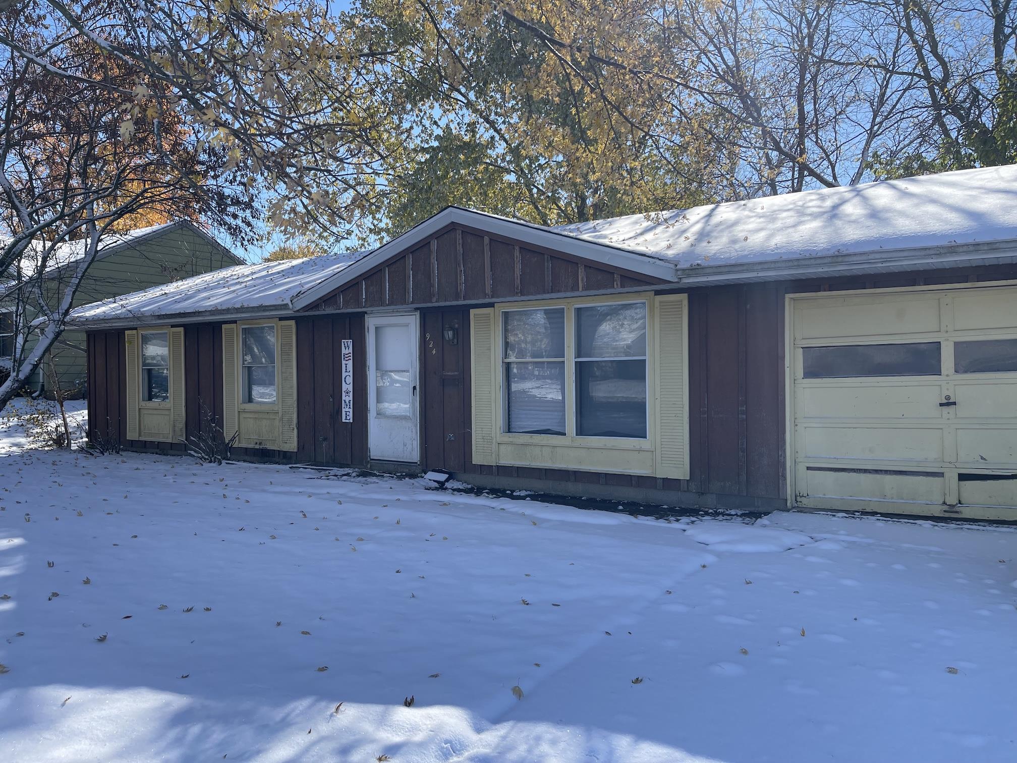 Danville House: 924 Blueridge