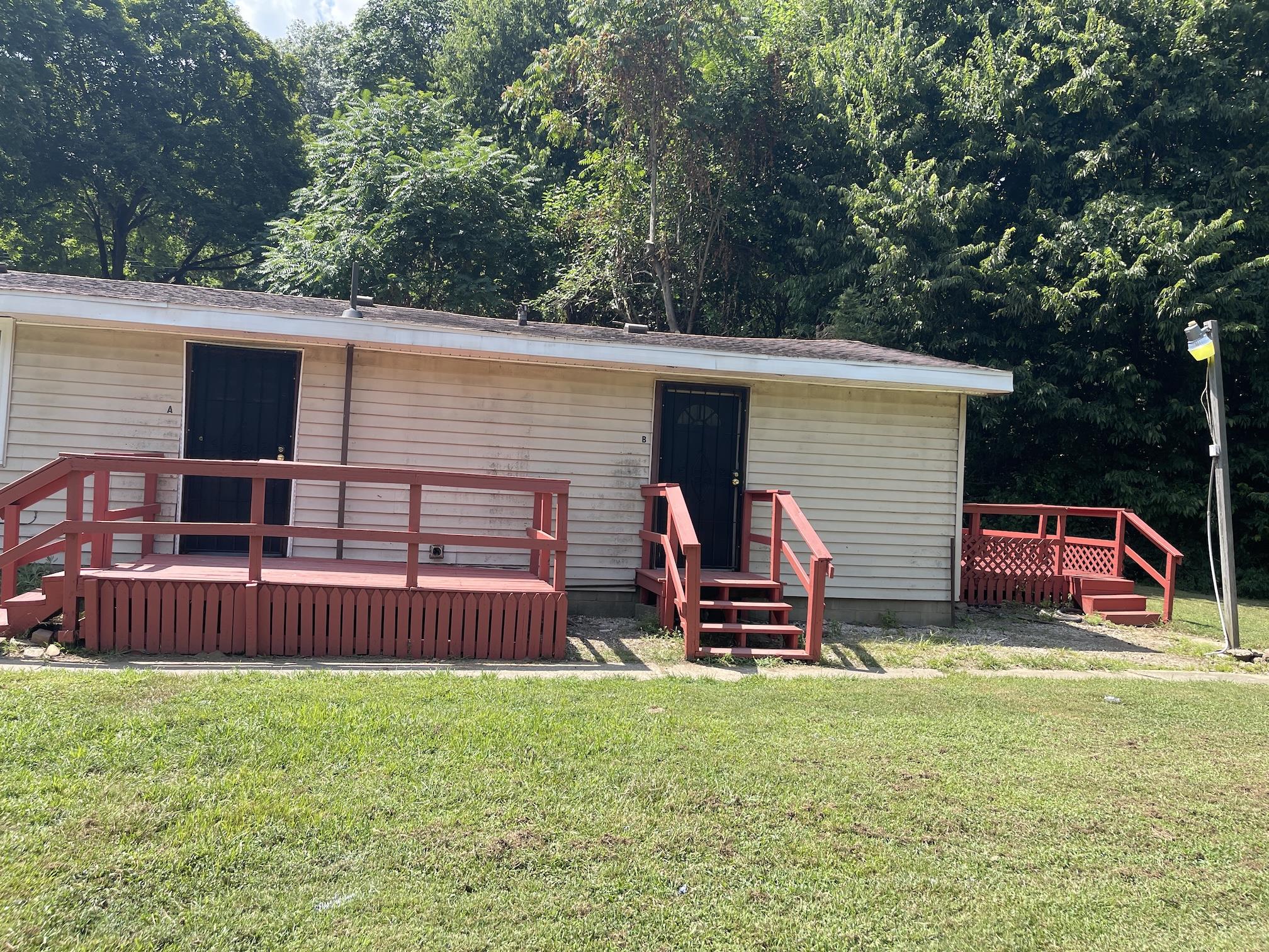 Danville House: 815.5-B Griffin