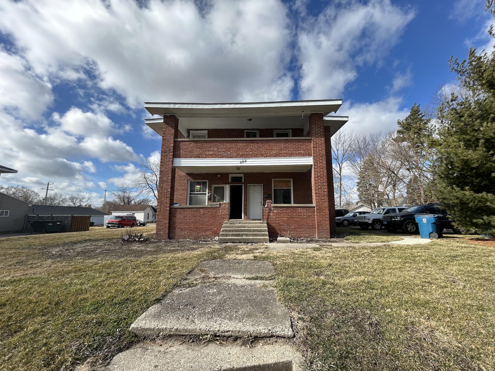 Georgetown House: 604-A Main N (g)