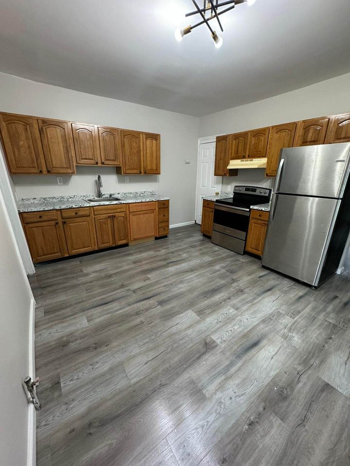 Scranton Condo: 1252 S 6th Ave