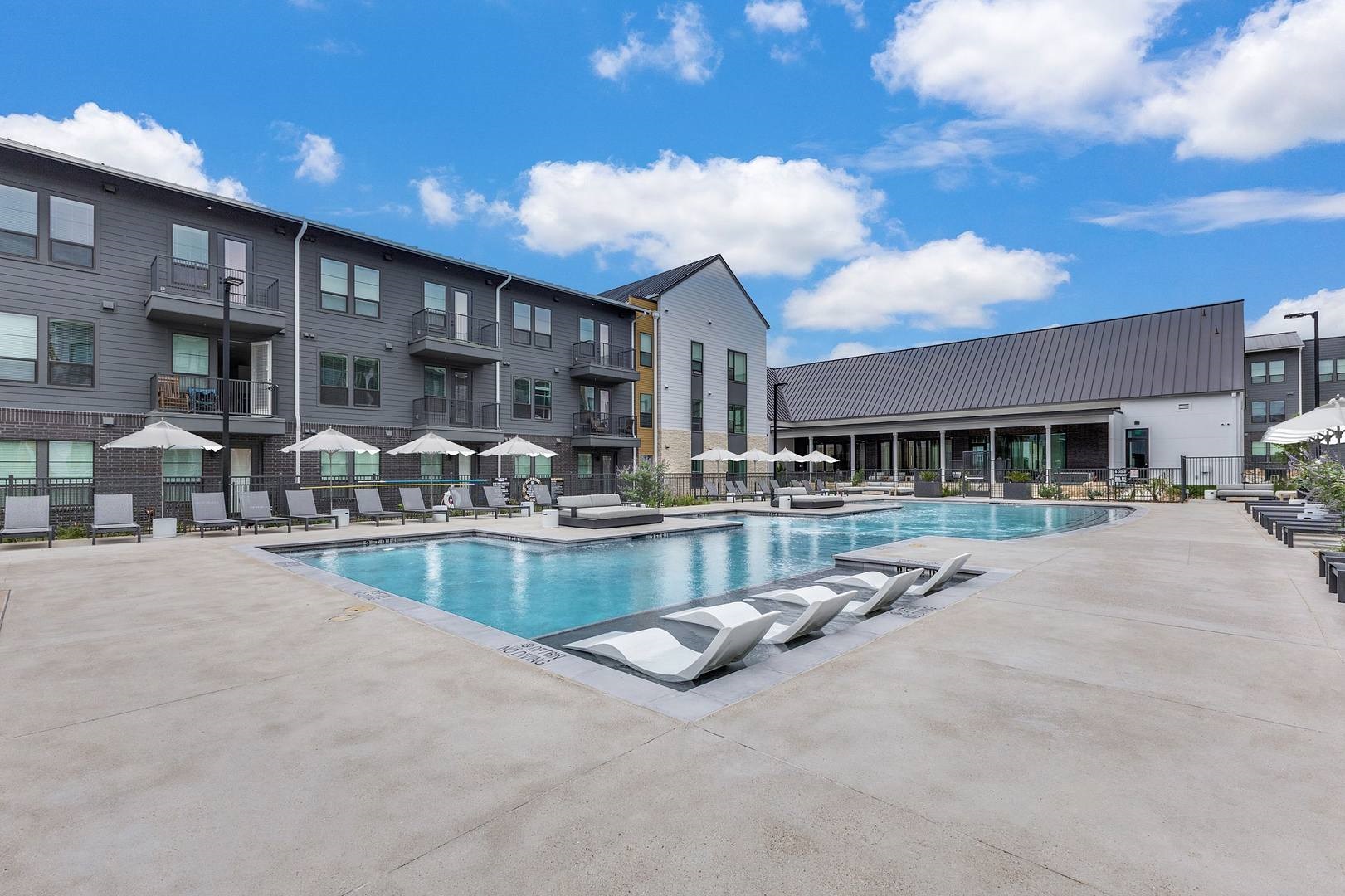 Leander Condo: 3800 N A W Grimes Blvd