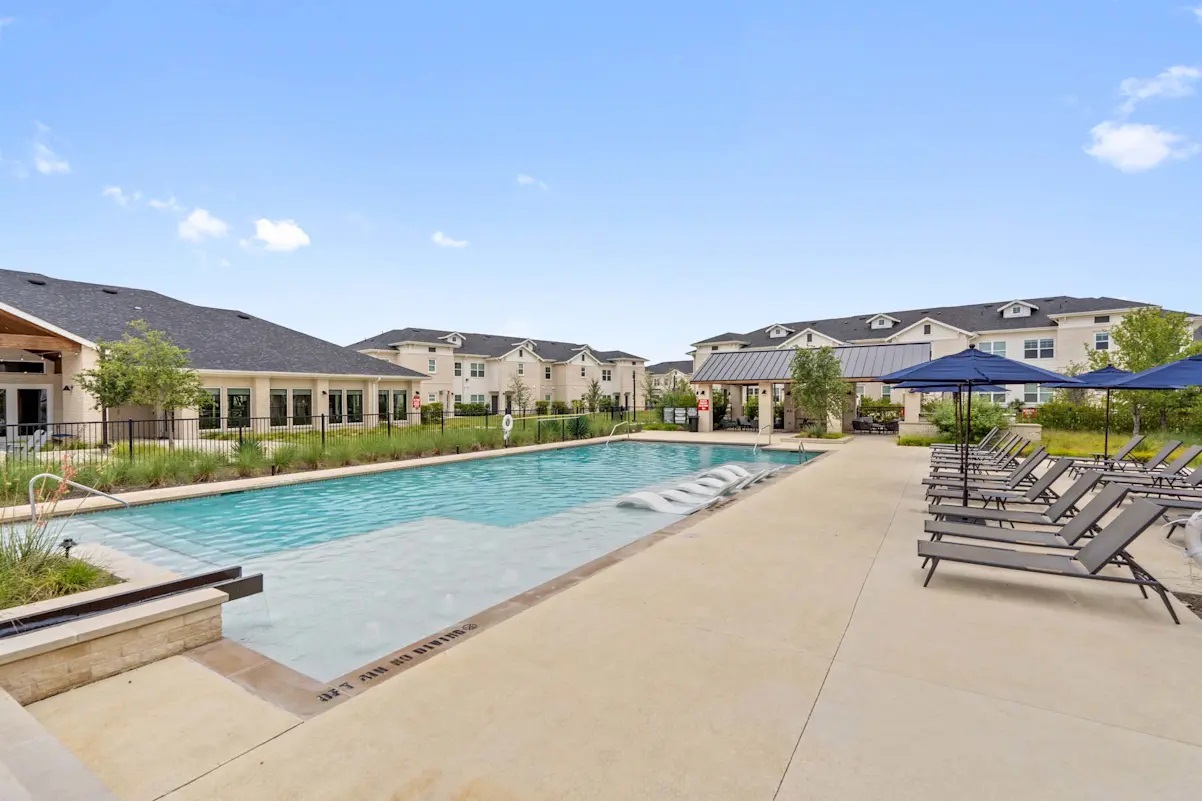 Leander Condo: 1102 Halsey Dr