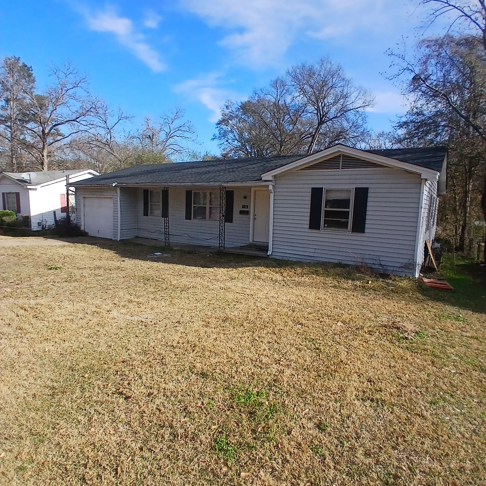 Jackson House: 1126 Barbara Ann Drive