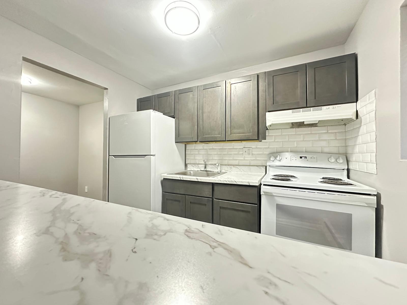 Darby Condo: 308 Main St