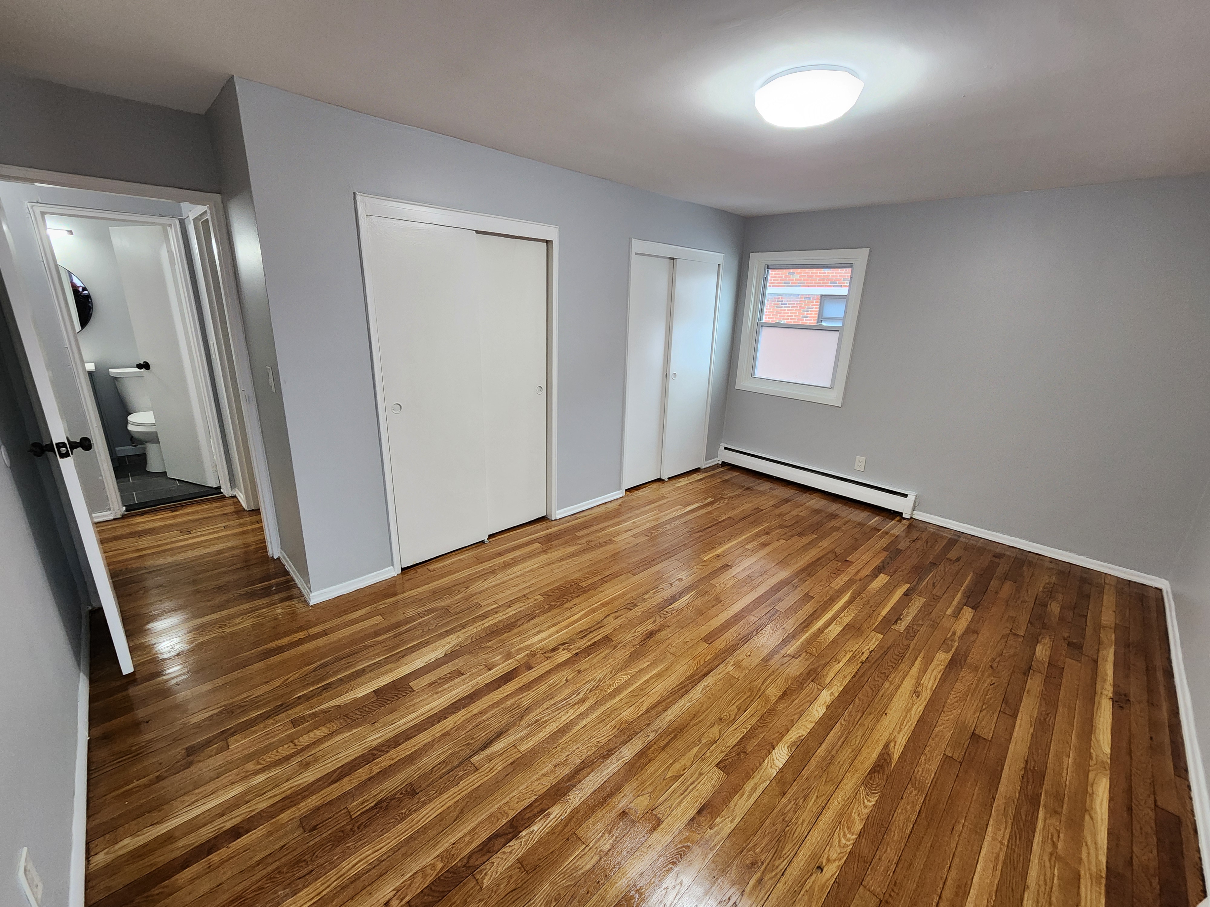 orange Condo: 725 Scotland