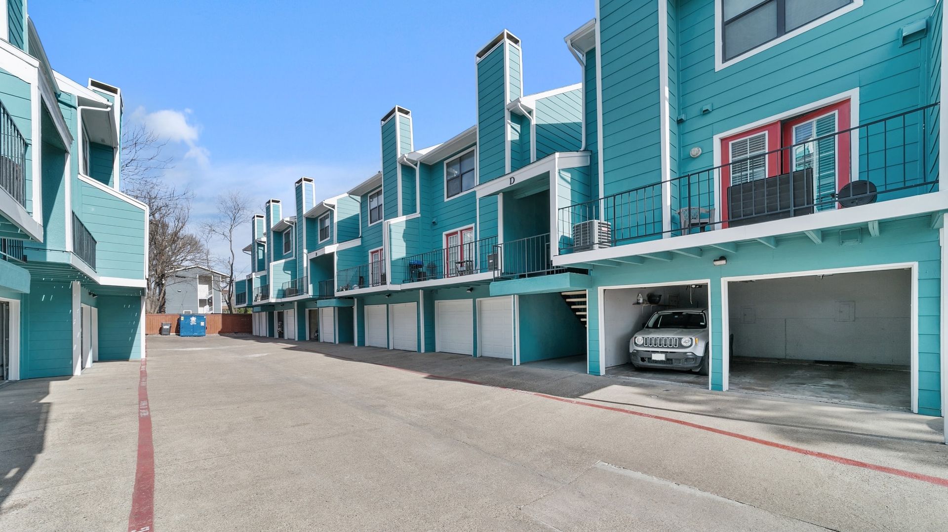 Dallas Apartment: 5411 Columbia Ave