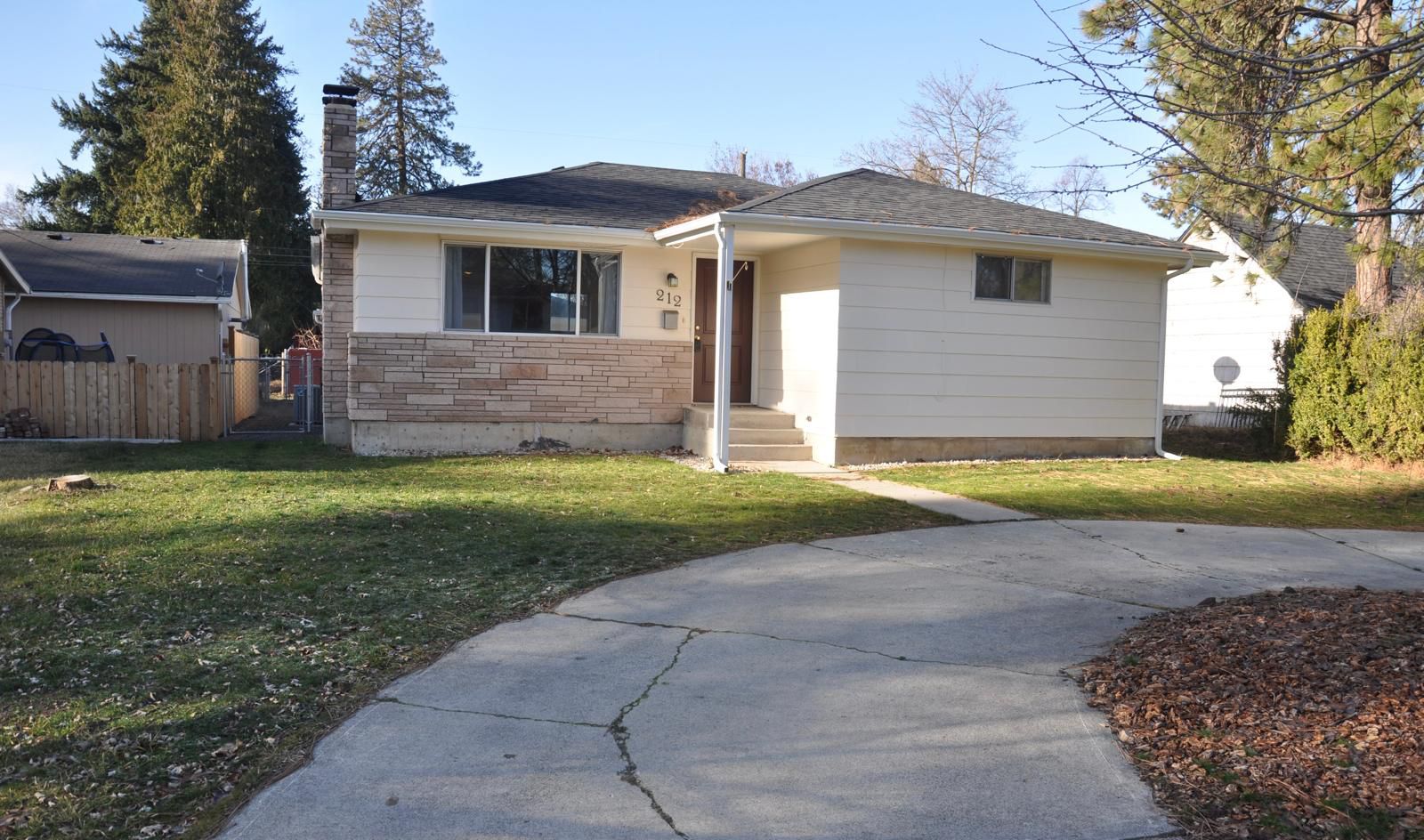 Cheney House: 212 N 4th St