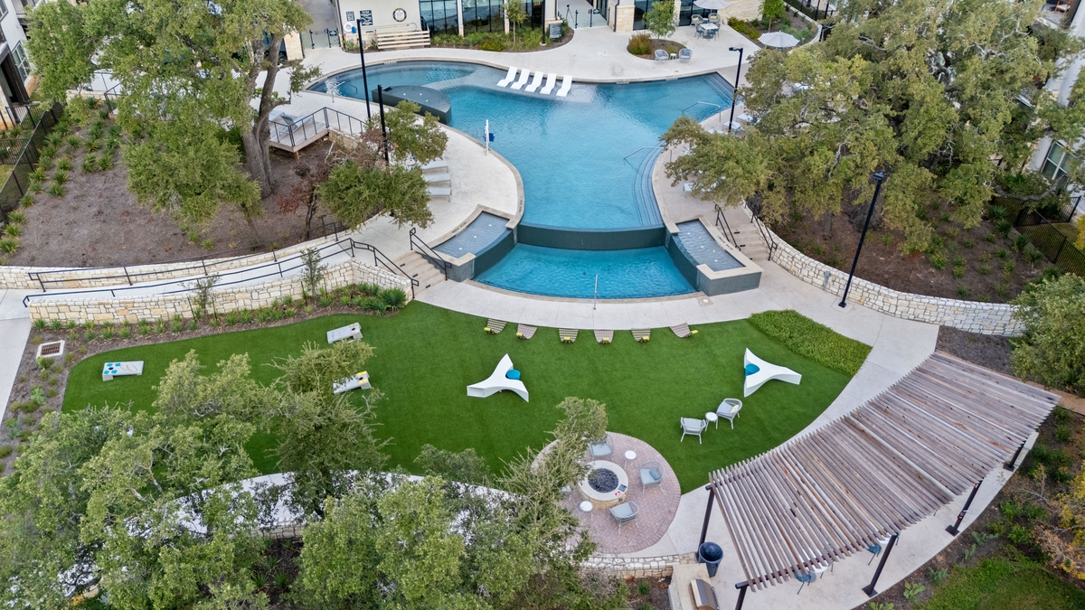 Leander Condo: 2091 Raider Way