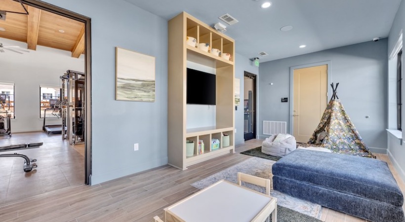 Leander Condo: 217 Flint Rdg Rd