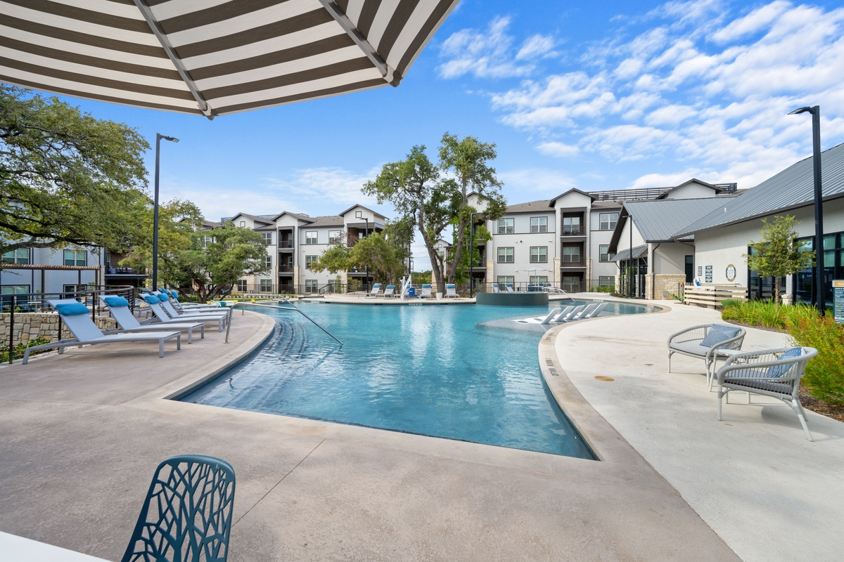 Leander Condo: 2091 Raider Way