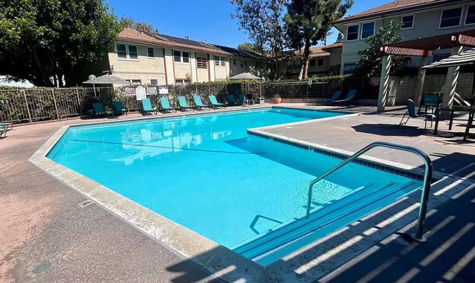 Los Angeles House: 5829 Bowcroft St.