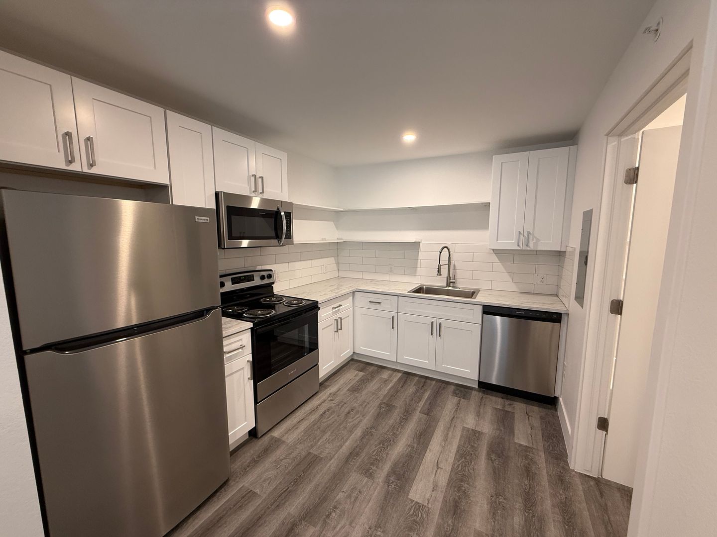 Aurora Apartment: 11800 E Colfax Ave