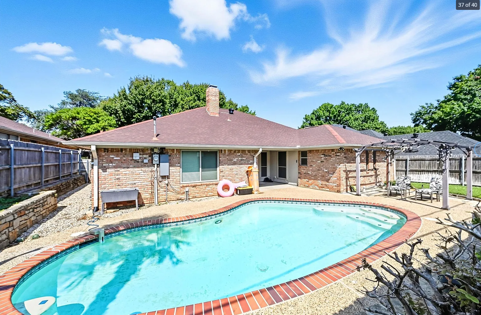 Arlington House: 2707 Edinboro Dr