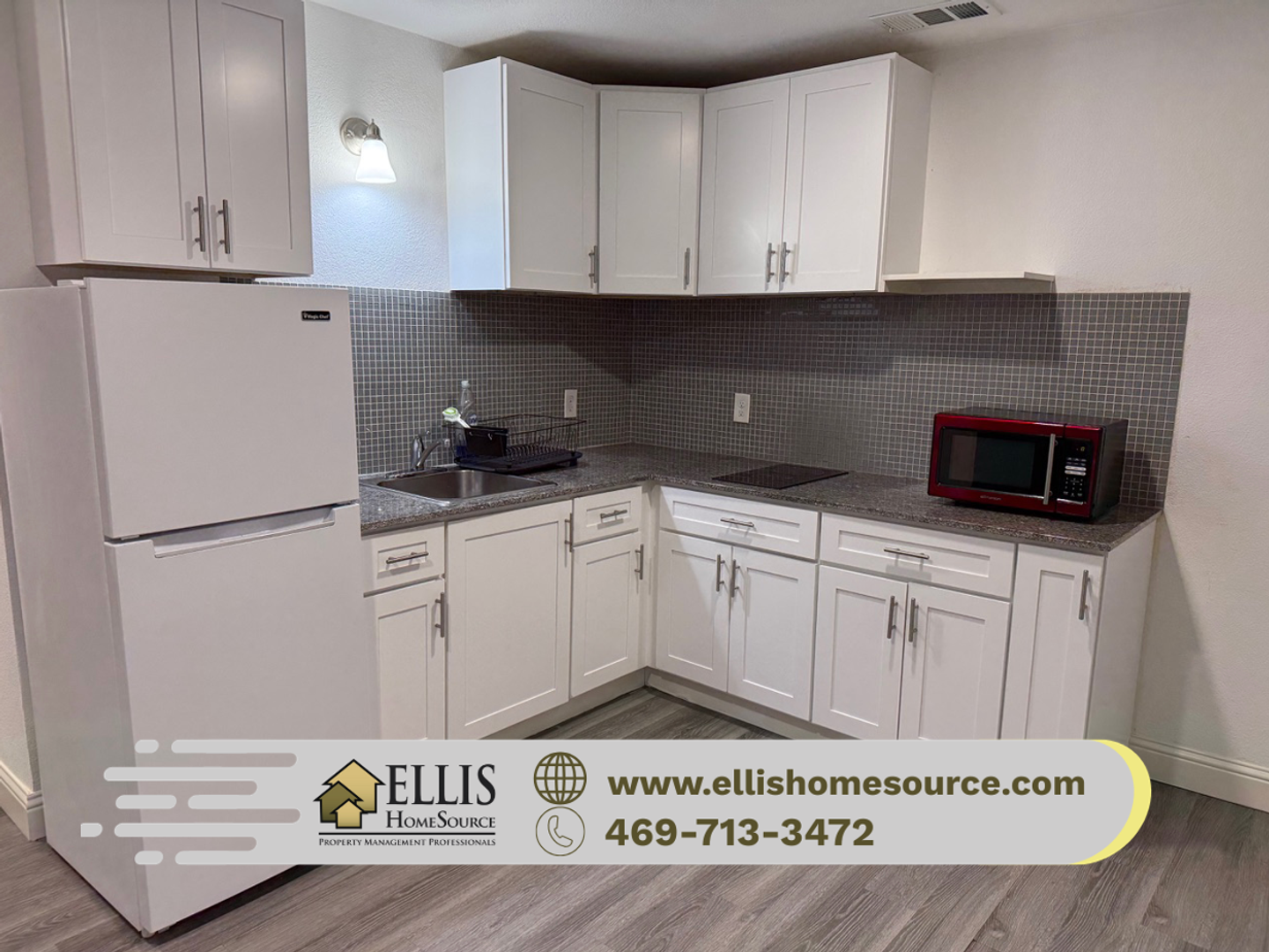 Lewisville House: 1043 Elmwood