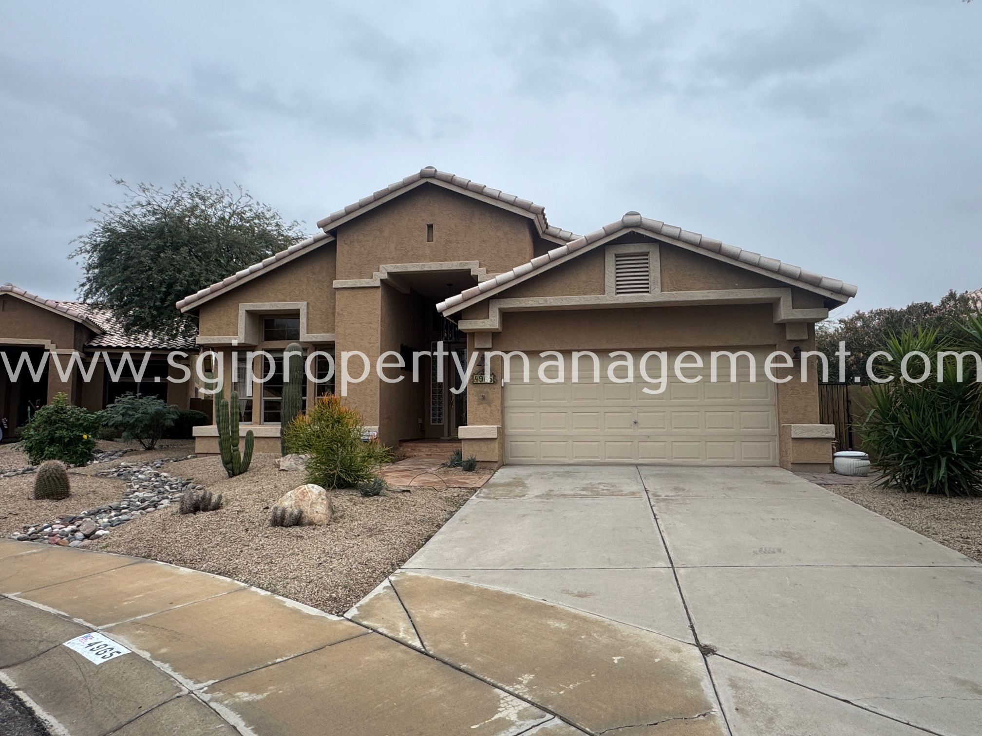 Cave Creek House: 4965 E Barwick Dr
