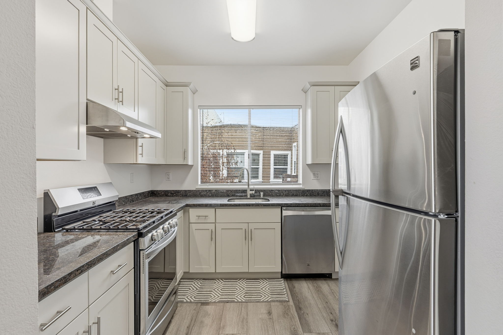 San Francisco, Condo: 155 Russ St