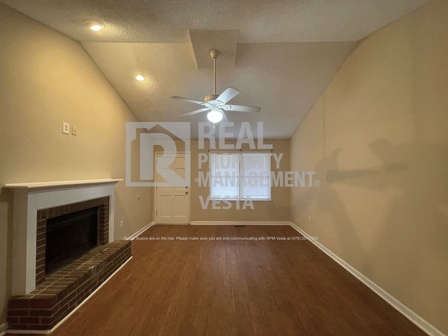 Macon House: 402 Steeplechase