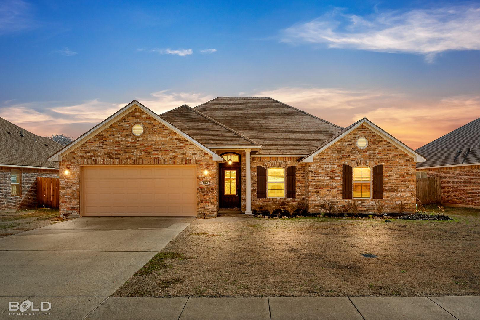 Bossier City House: 2370 Tallgrass Circle