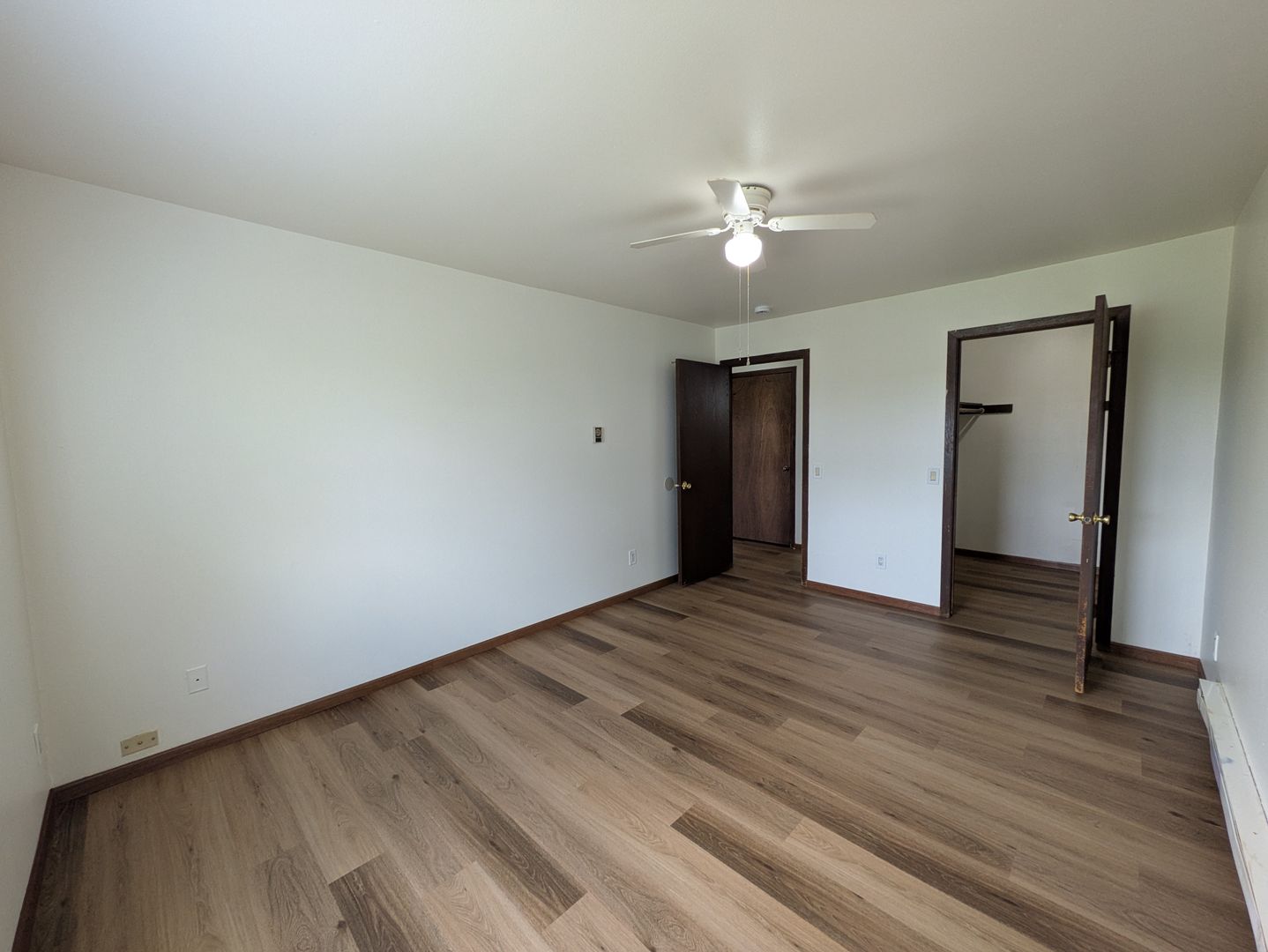 Waunakee Apartment: 206-208 Sunset Ln