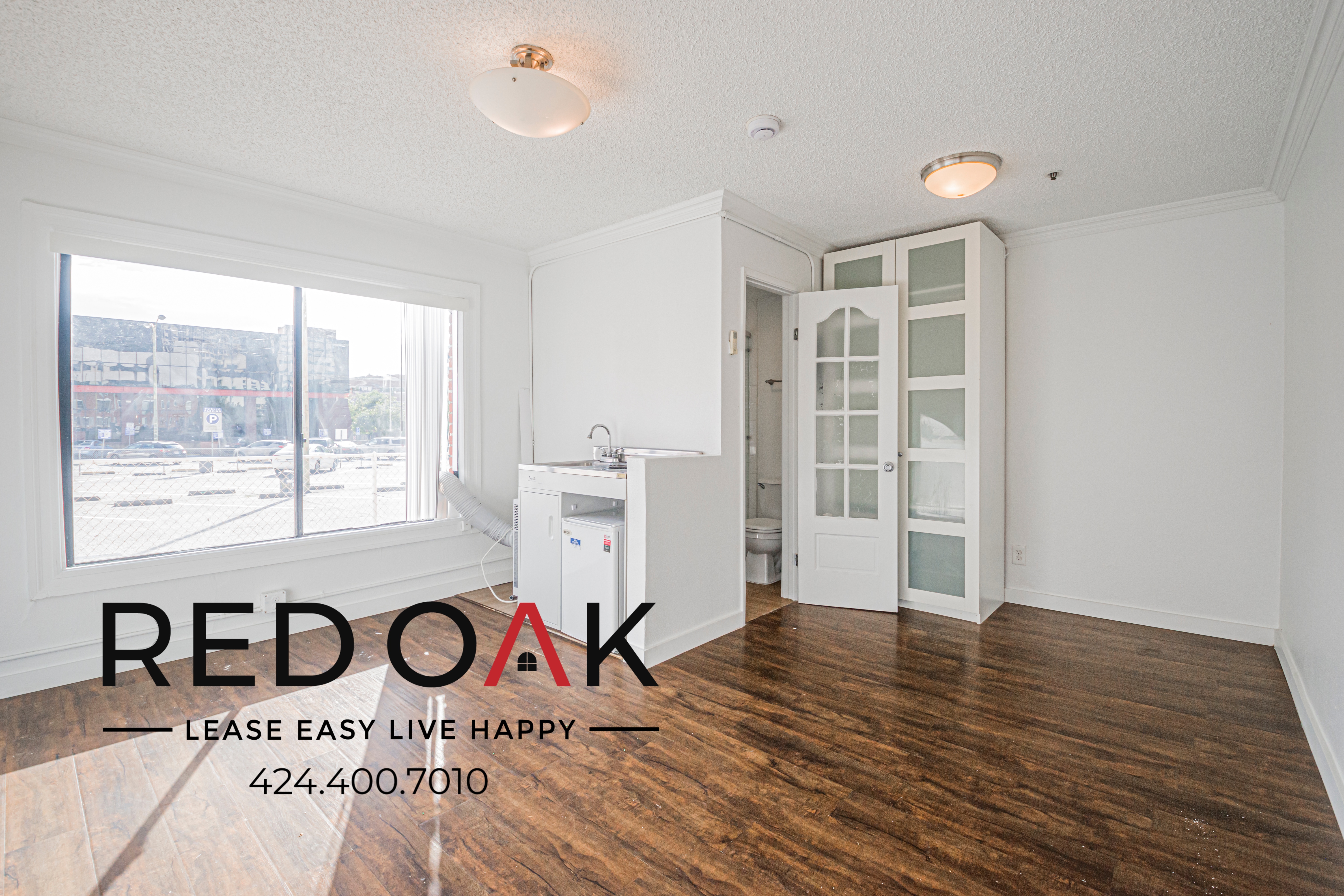 Glendale Apartment: 224 N Maryland Ave