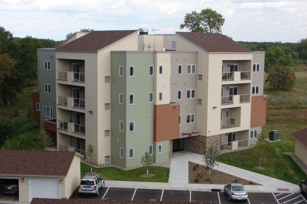 Alexandria Apartment: 3707 S Broadway St