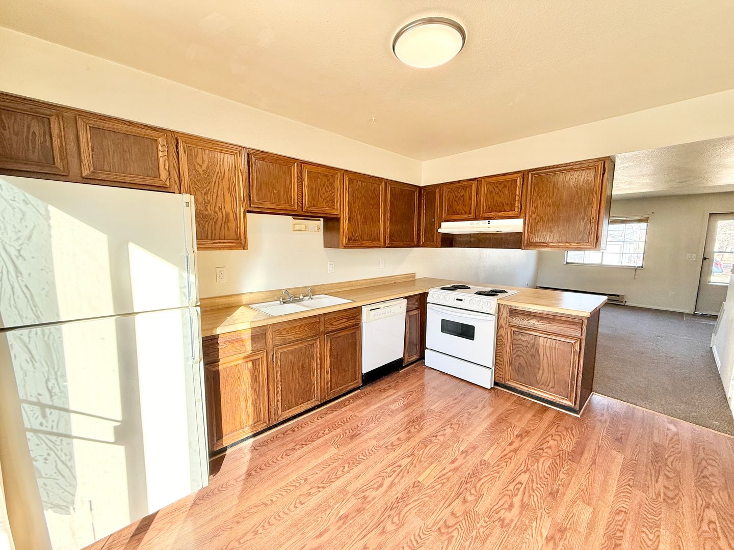 Pueblo Condo: 87 Castle Royal Dr