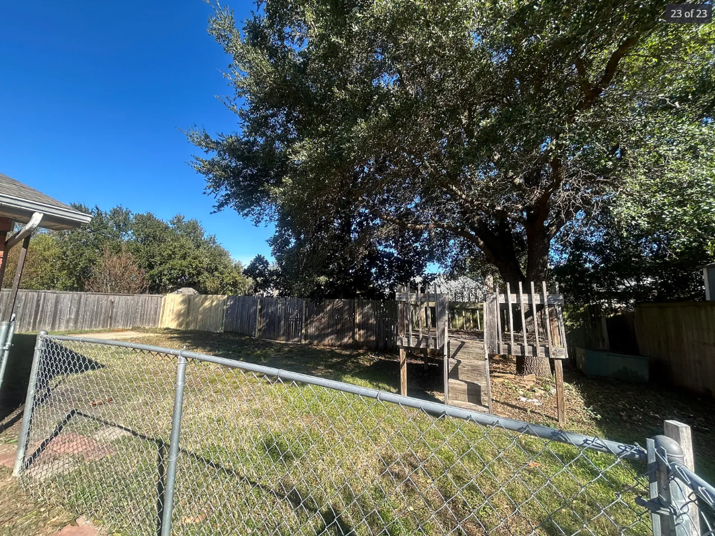 Arlington House: 2801 Meadowview Dr,