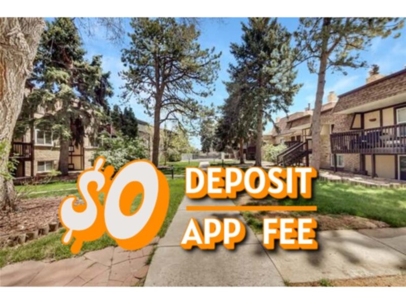 Lakewood Condo: 1390 Everett Ct