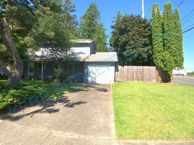 Gresham Condo: 3031 NE Juniper Ave.
