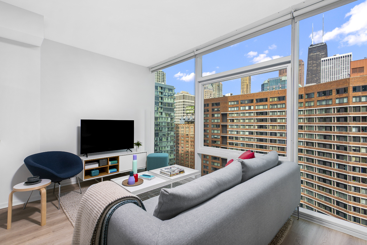 Chicago Condo: 220 East Illinois St