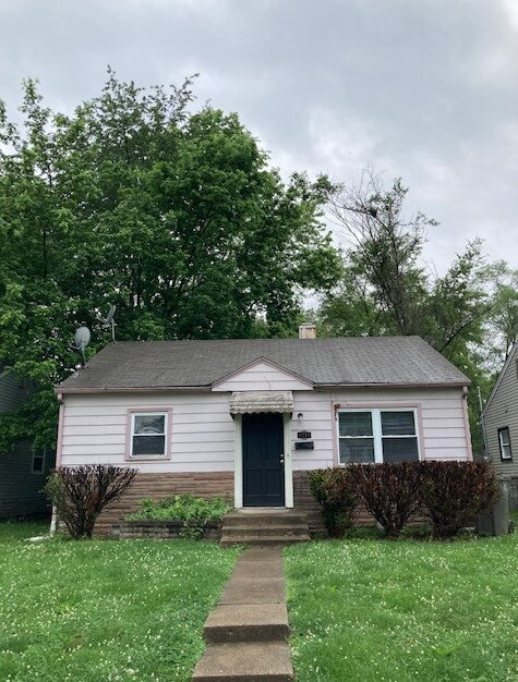 Indianapolis House: 1210 Goodlet Ave