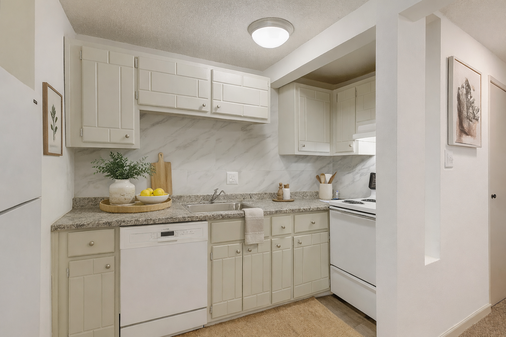 Pueblo Apartment: 2020 Jerry Murphy Rd