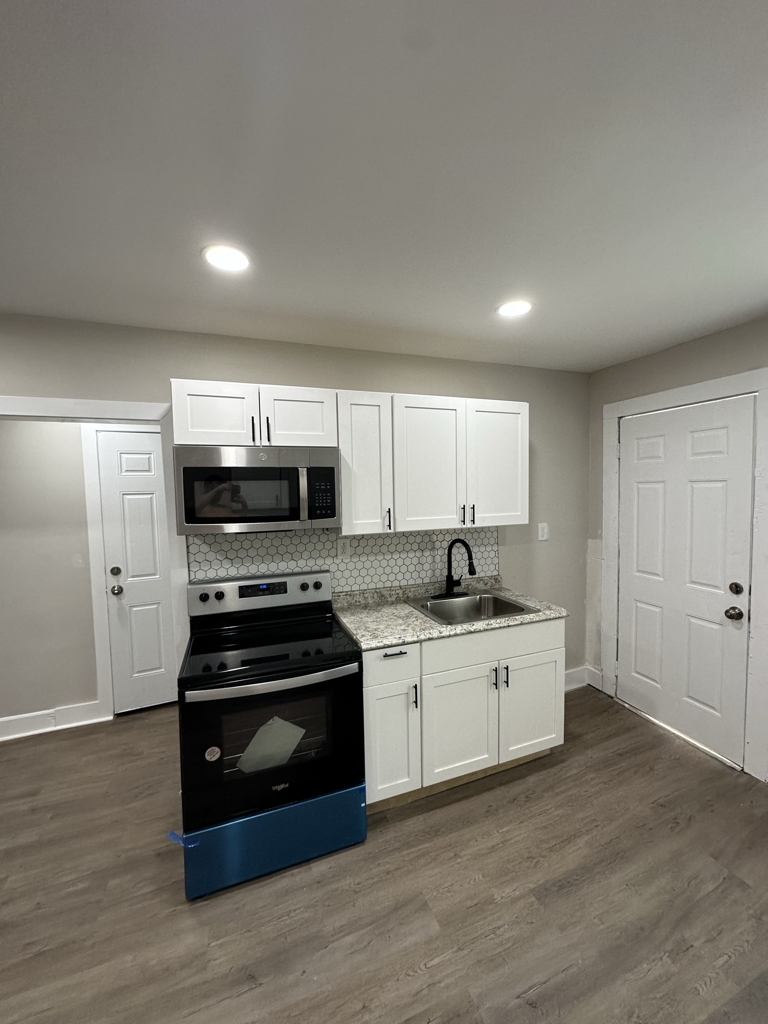 Scranton Condo: 1213 Pittston Ave - 2, Scranton, PA, 18505