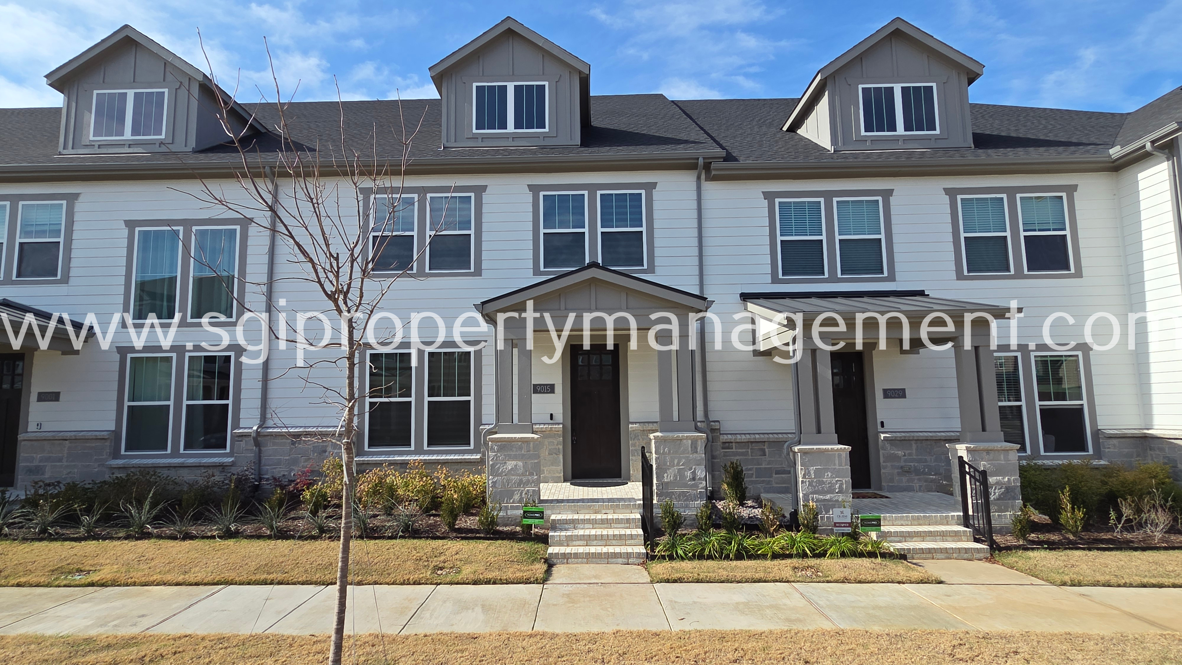 Frisco House: 9015 Scarp Hill Ln