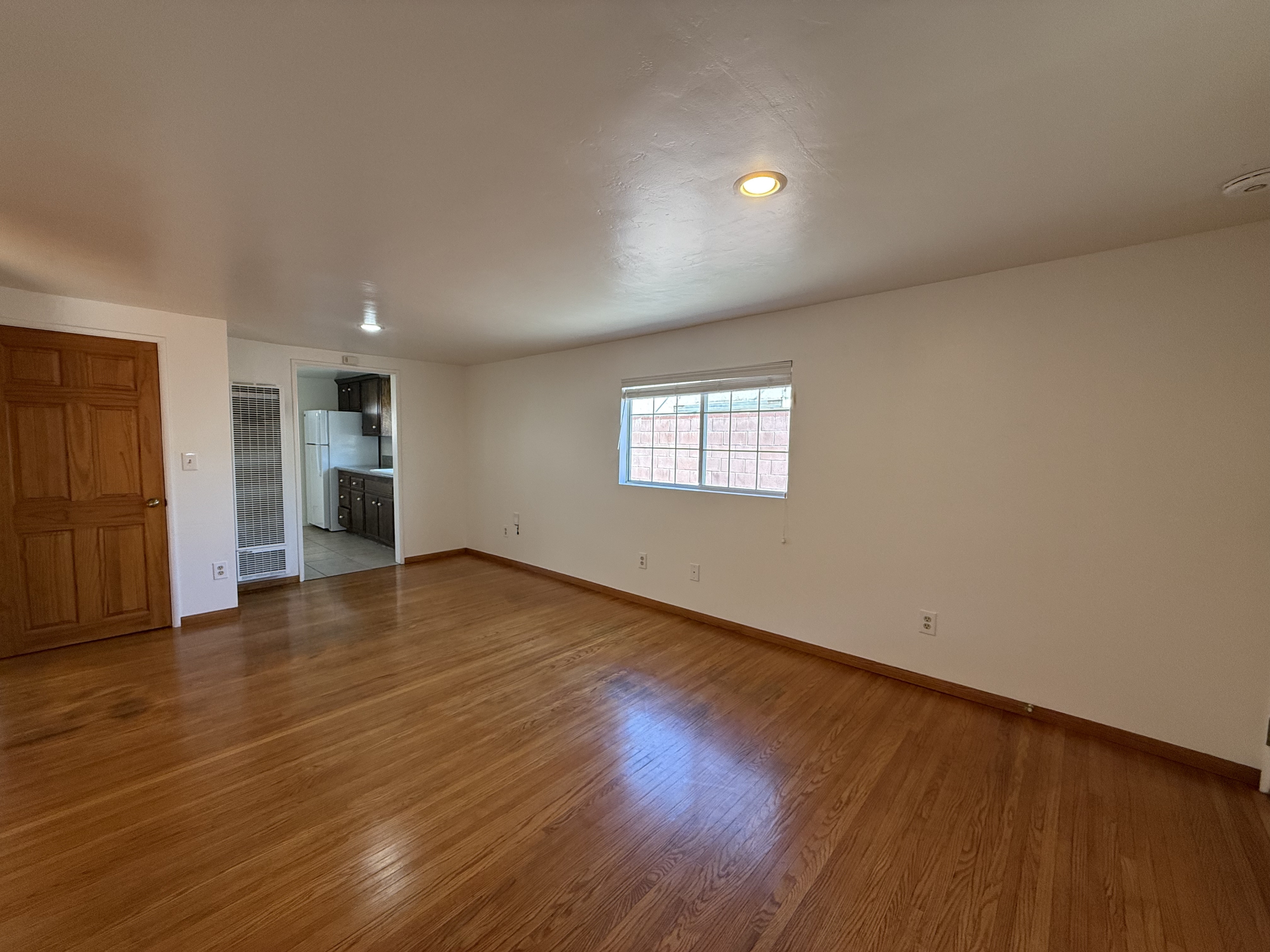 Pasadena Condo: 1775 Atchison St