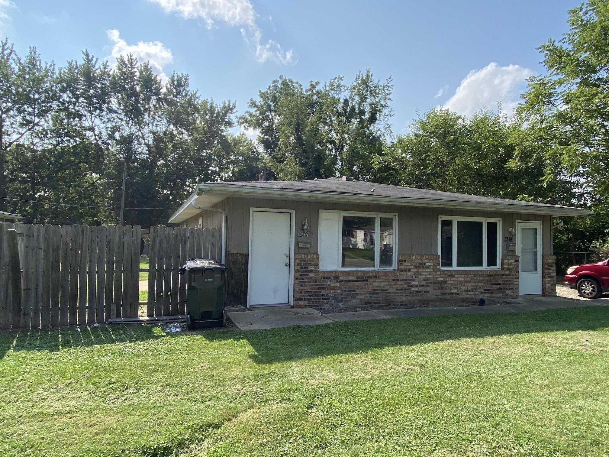 Danville House: 1214.5 James