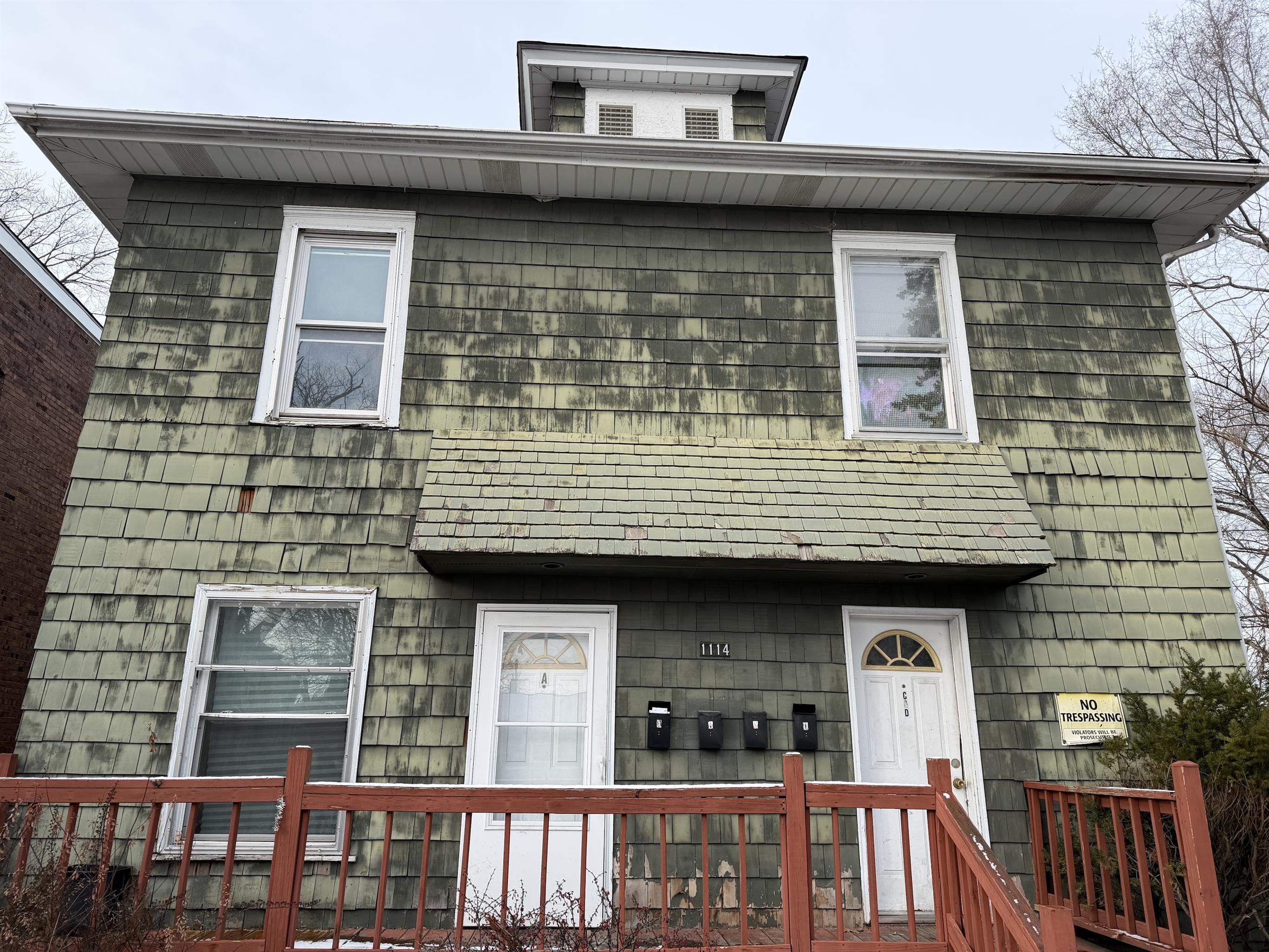 Danville House: 1114-A Gilbert